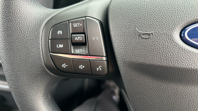 Ford Transit Courier Diesel 1.5 EcoBlue Trend Van - Image 21